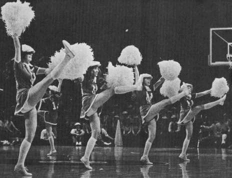 75cheerleader4.jpg