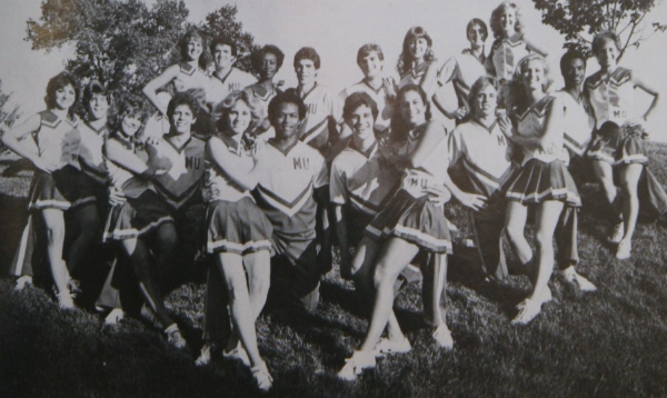 8182cheer.jpg