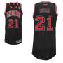 butler_2013-14_bulls_black_alt.jpg